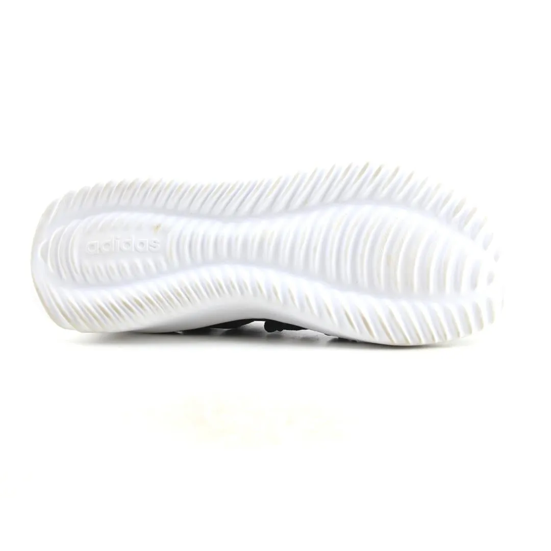 ADIDAS  ULTIMAMOTION