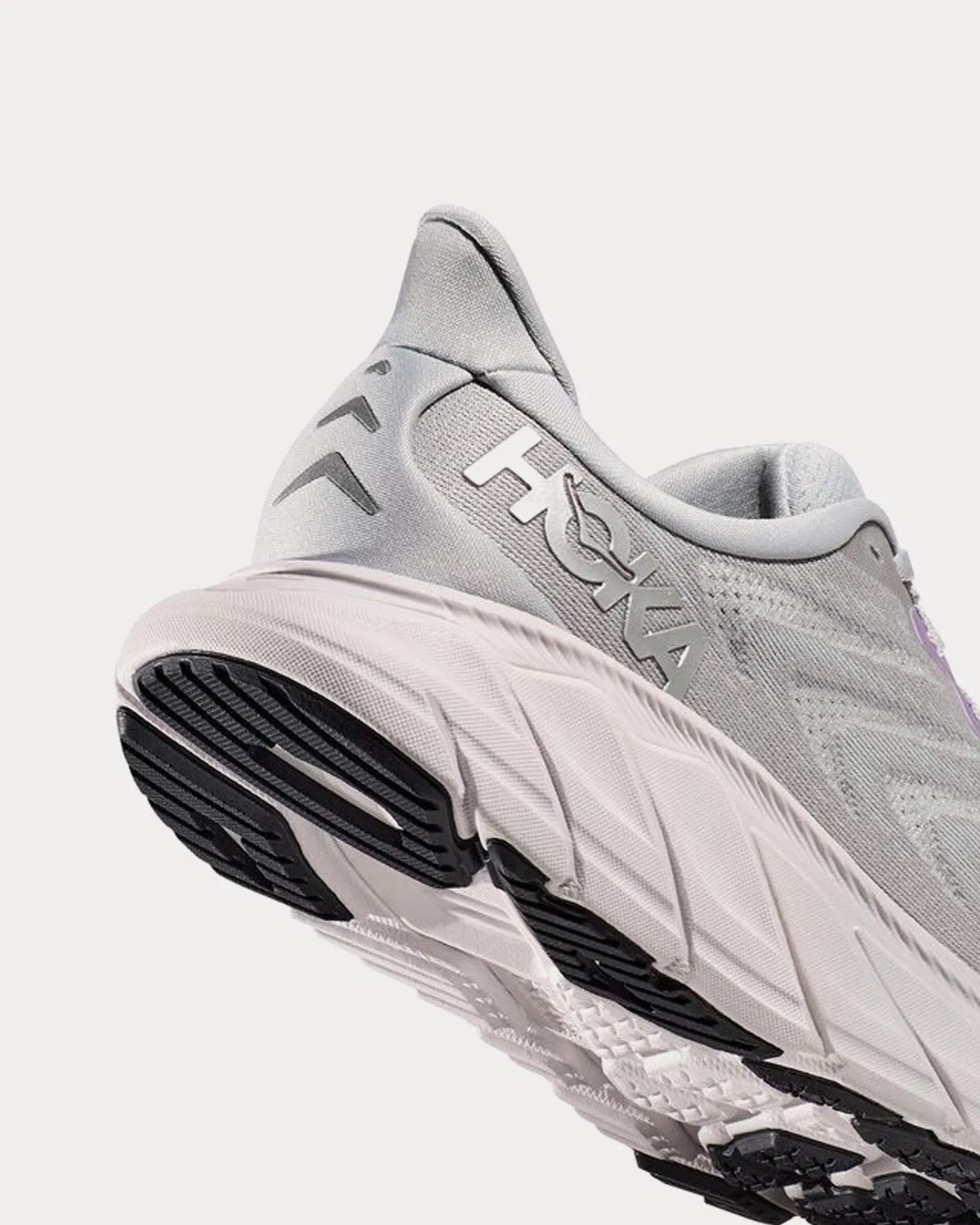 Arahi 6 Harbor Mist / Silver Running Shoes