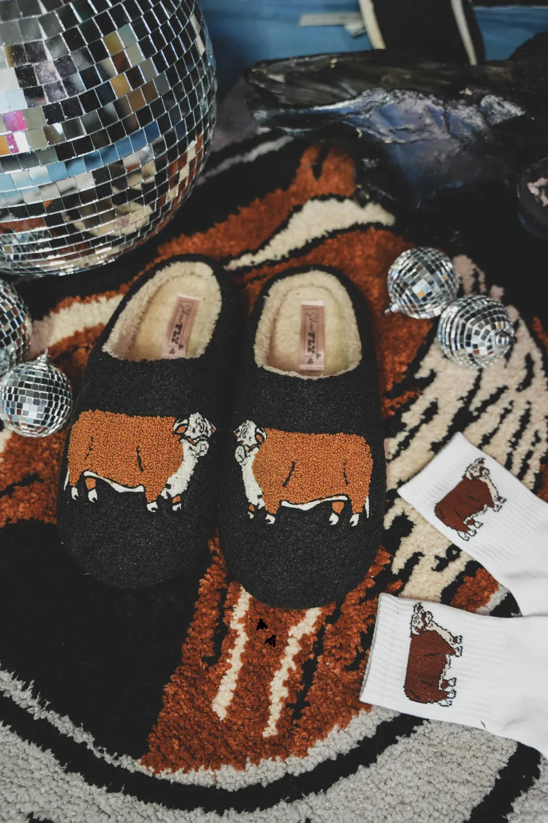 Hereford Sways Black Slipper Slides