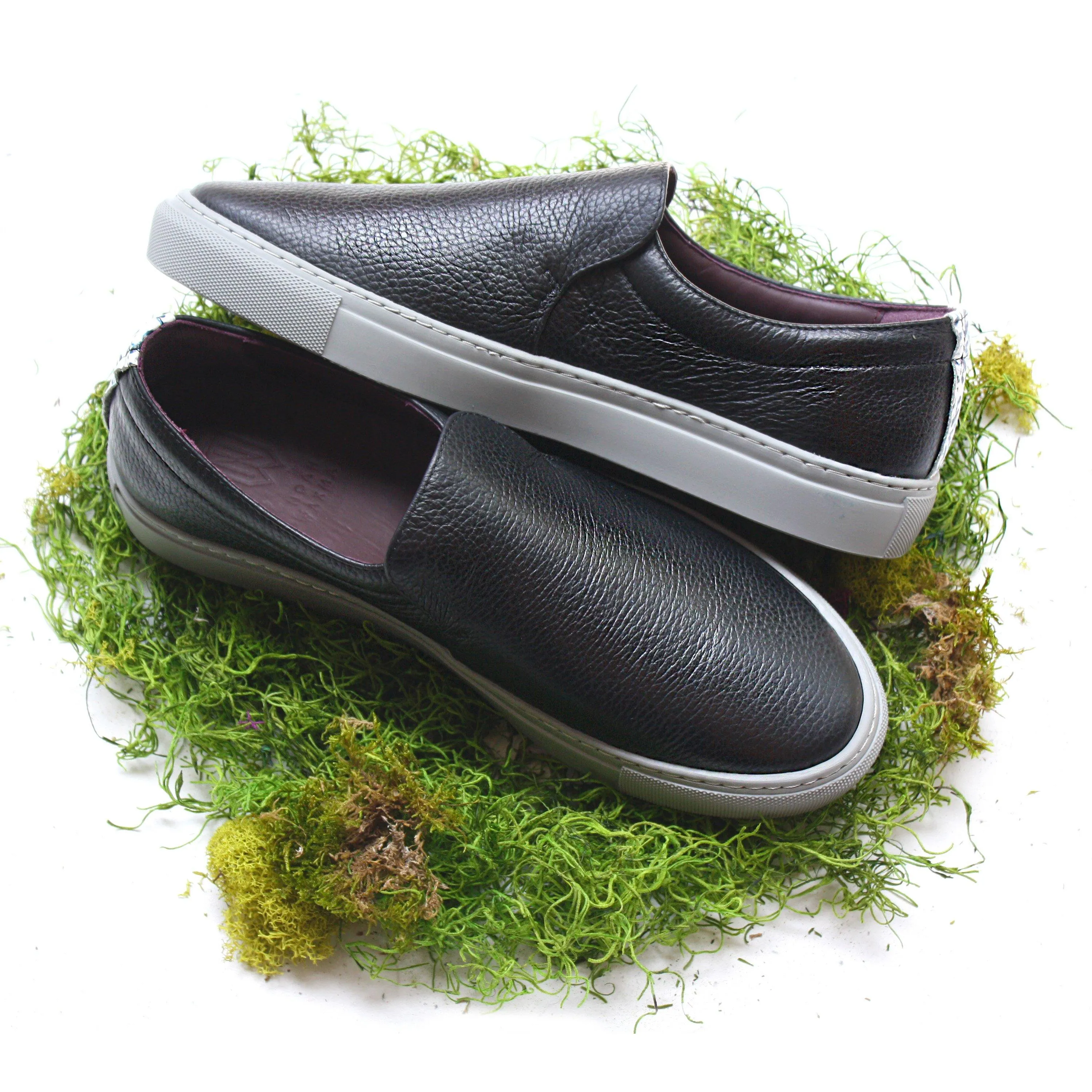 Tompkins II Black